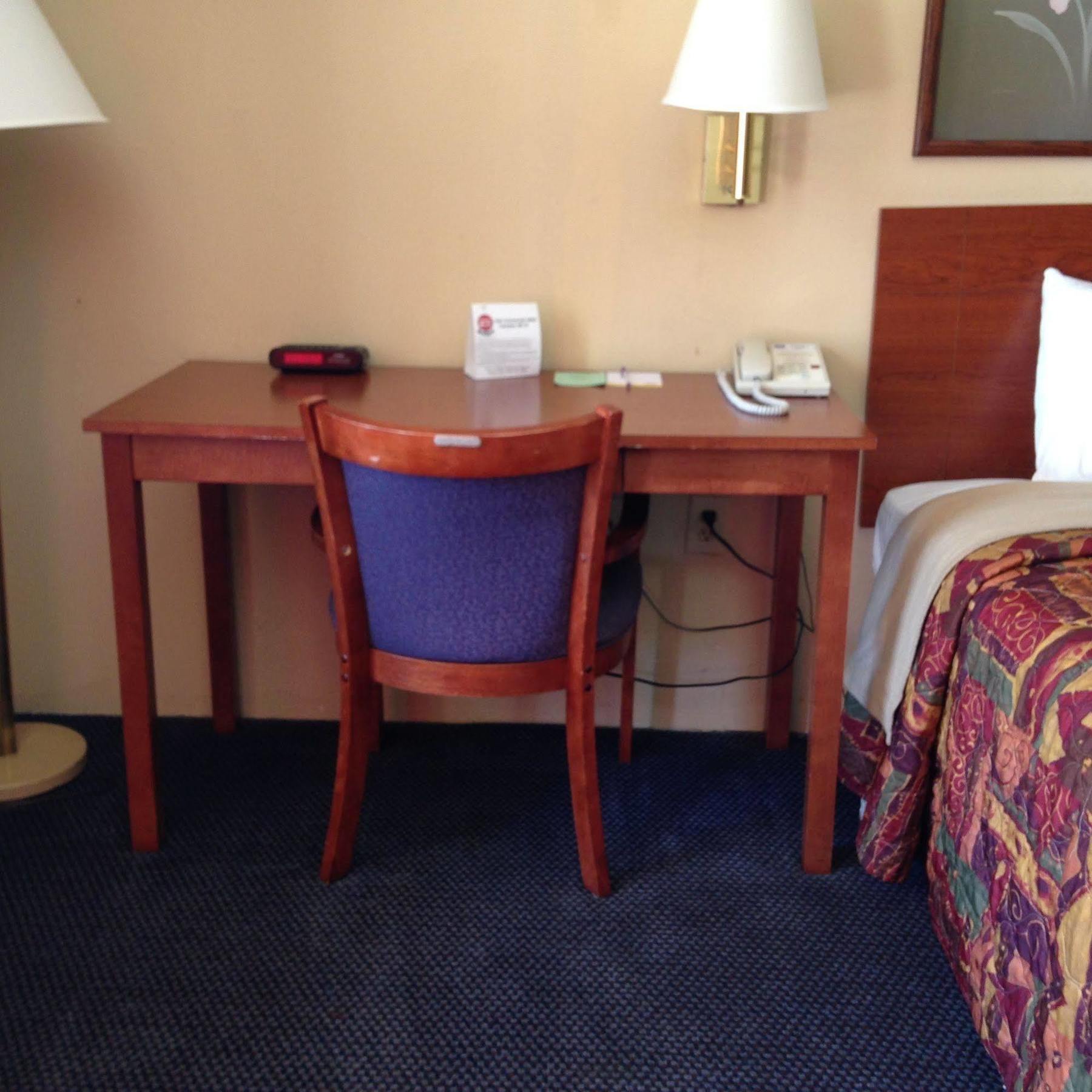 Knights Inn Elizabethtown Eksteriør billede